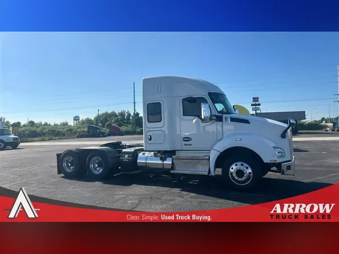 2022 KENWORTH T880