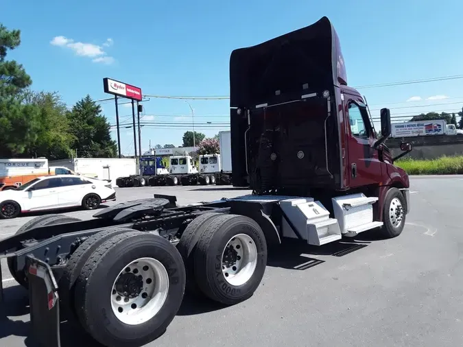 2021 FREIGHTLINER/MERCEDES NEW CASCADIA PX126646e2409800b3752049725a8d9fee5d5b4