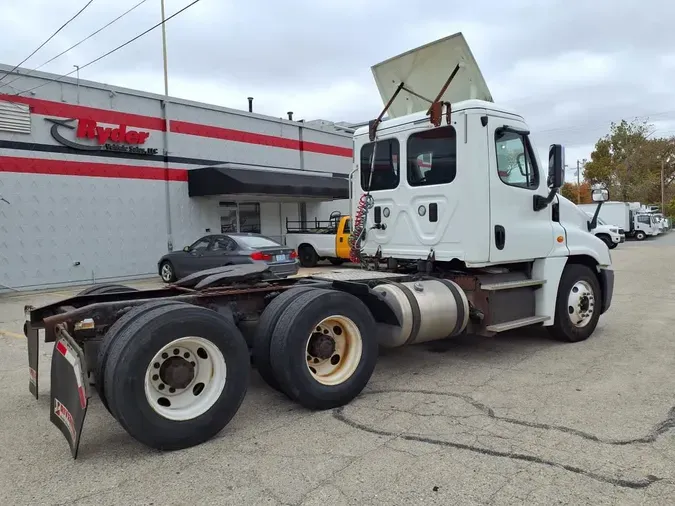 2017 FREIGHTLINER/MERCEDES CASCADIA 1256e246356217e002a2ea6968ef0811785