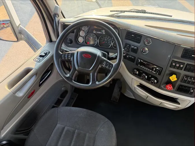 2021 Peterbilt 579