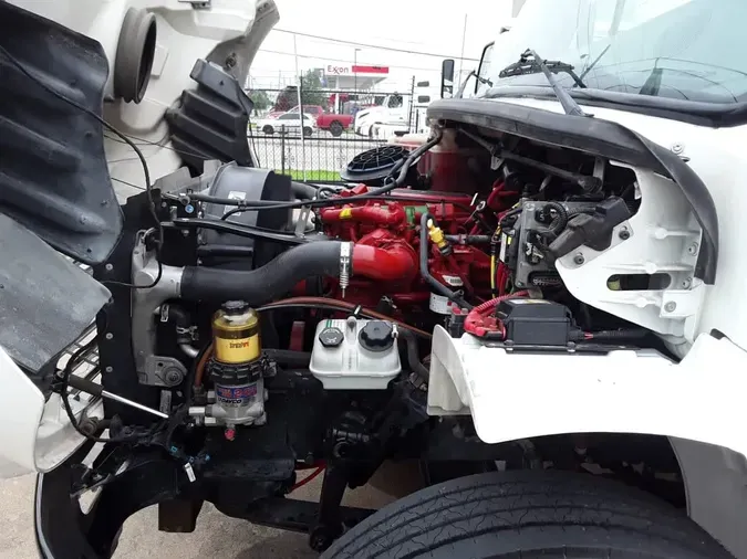 2016 FREIGHTLINER/MERCEDES M2 106