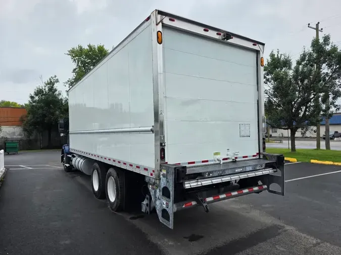 2018 VOLVO VNL64-300