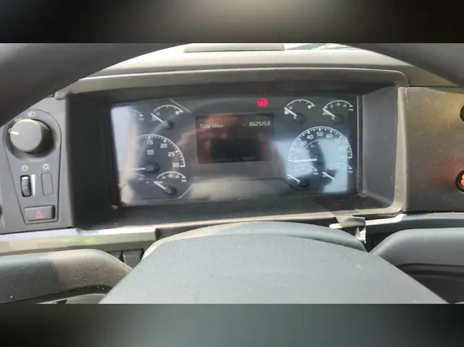 2019 Volvo VNL300
