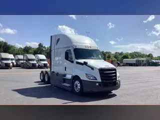 2022 Freightliner Cascadia 126
