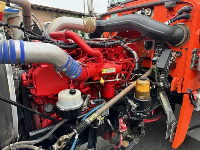 2017 Peterbilt 389