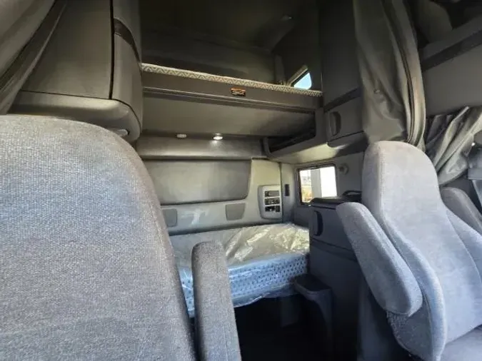 2023 International LT6256e30acf3f28e1aff92c0bb4f9c7656a4