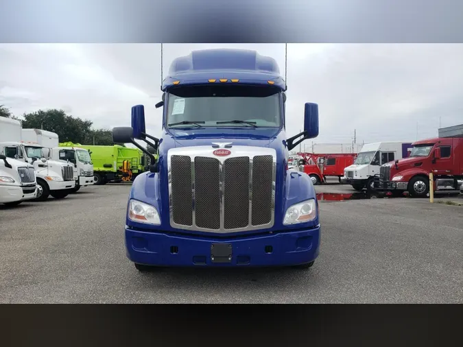 2022 Peterbilt 579