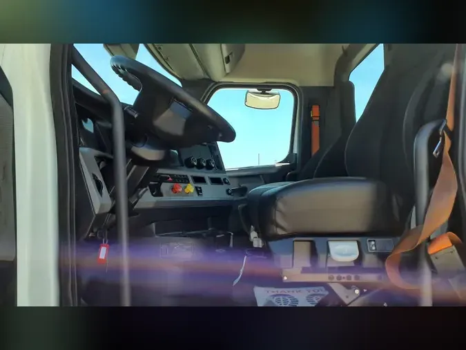 2020 FREIGHTLINER/MERCEDES NEW CASCADIA 116