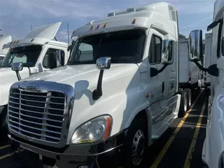 2016 Freightliner CASCADIA 125