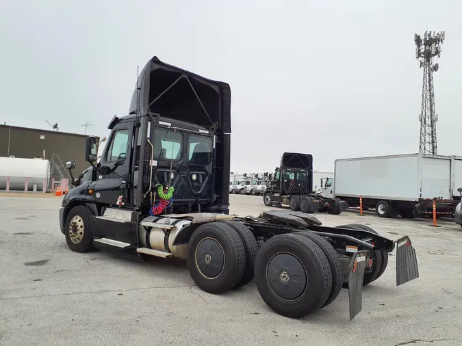 2019 FREIGHTLINER/MERCEDES CASCADIA 125