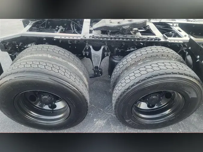 2018 INTERNATIONAL RH613