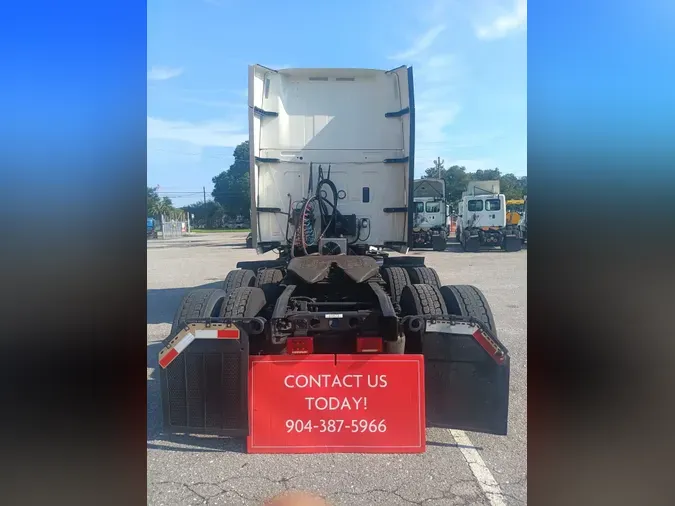2020 NAVISTAR INTERNATIONAL LT625 SLPR CAB