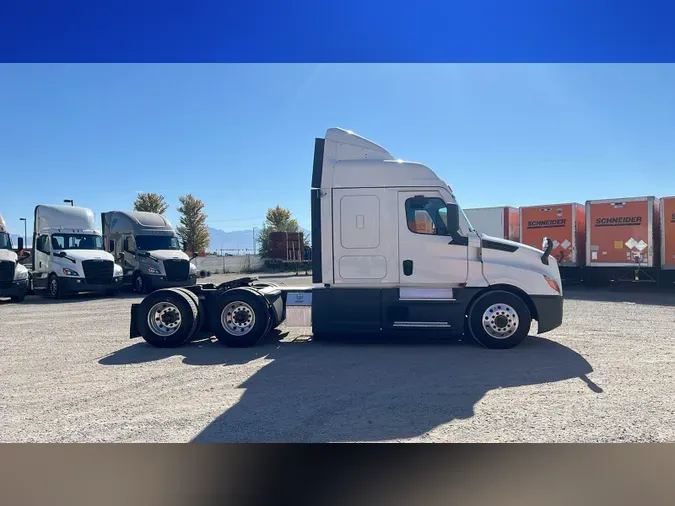 2021 Freightliner Cascadia 1266e47c751196e4e1f2c3c9782c8e5b237