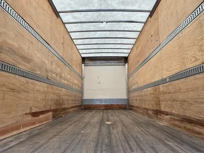 2019 Freightliner Business Class M2 106