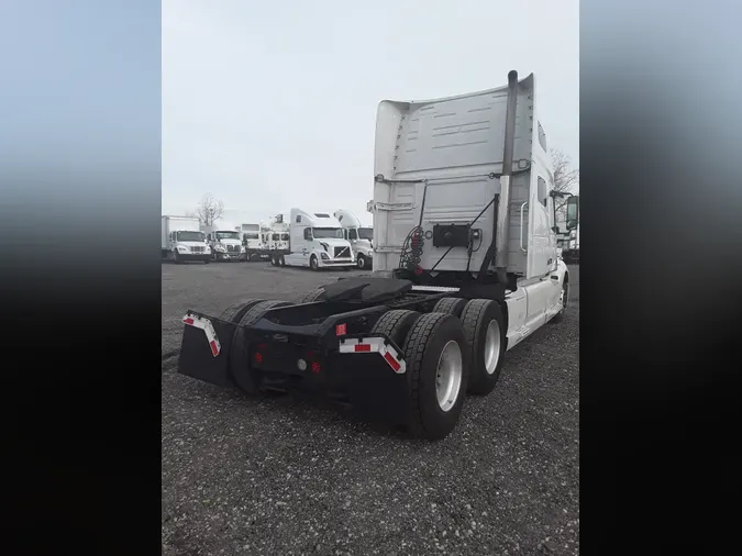 2019 VOLVO VNL64T-760