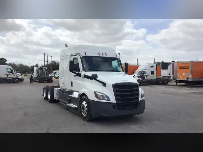 2022 Freightliner Cascadia 1266e4b40130d232a721e0381005b17d189