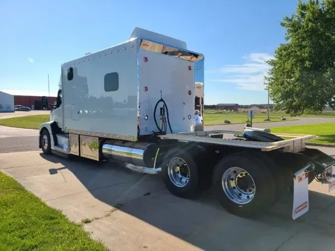 2025 Kenworth T680