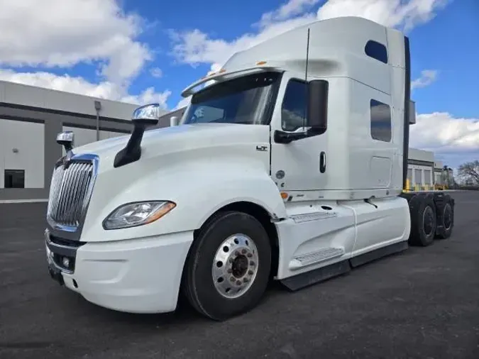 2022 International LT625