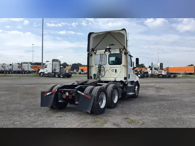 2020 Freightliner Cascadia 1266e52f9c9703e37e6dc57c8103fa62967