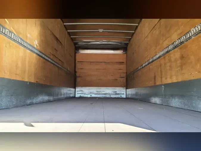 2018 FREIGHTLINER/MERCEDES M2 106