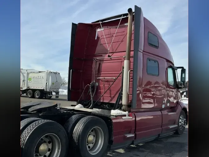 2024 VOLVO VNL64T860