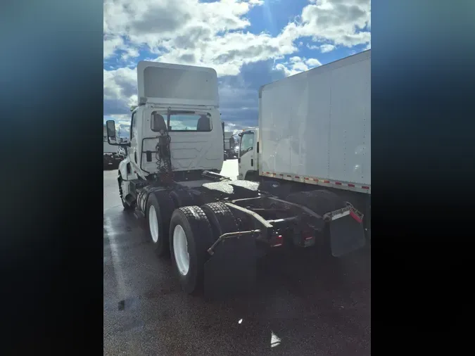 2019 NAVISTAR INTERNATIONAL LT625 DAYCAB T/A