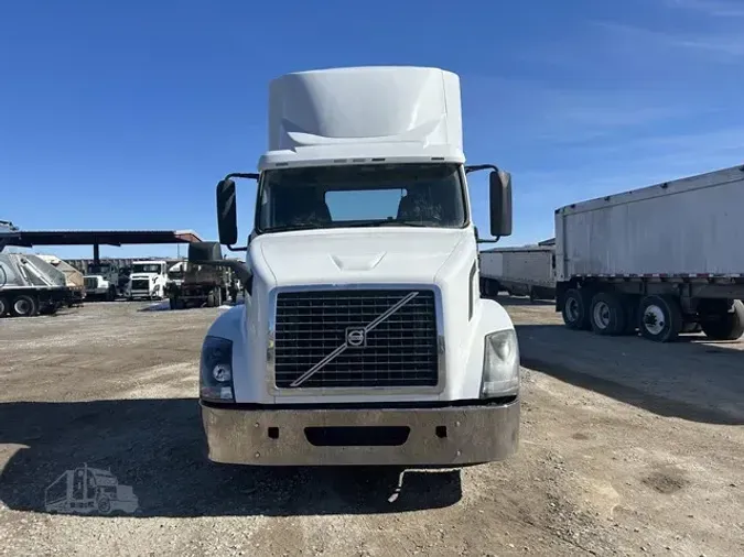 2013 VOLVO VNL64T300