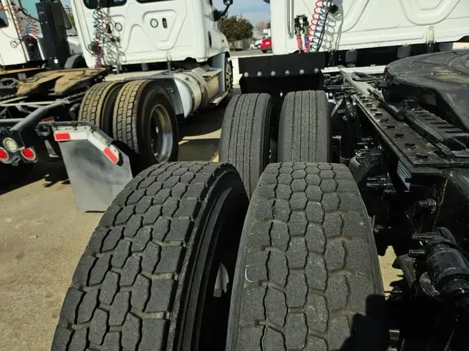 2018 FREIGHTLINER/MERCEDES CASCADIA 125