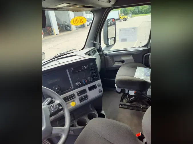 2020 FREIGHTLINER/MERCEDES NEW CASCADIA PX126646e5a194f5d9f90f16fc1652ee71a1bfa