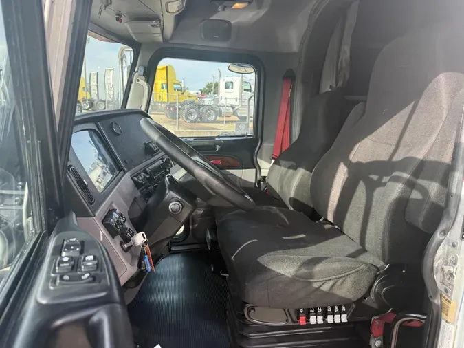 2022 Peterbilt 3896e5cb5074963a6df8f8ab32e0c969249