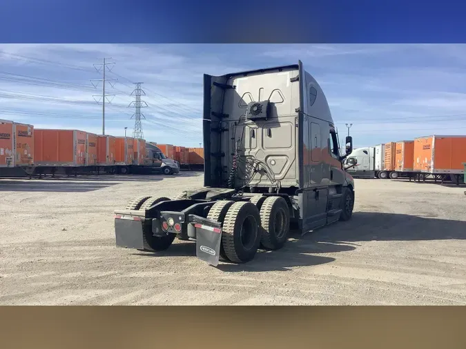 2022 Freightliner Cascadia 1266e5ff12e41891e947f5c648ffc08e7c1
