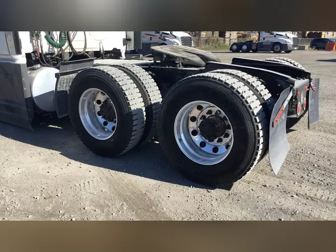 2022 Freightliner Cascadia 1266e65a9483573ceccf547e90071beb1de