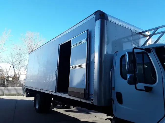 2020 FREIGHTLINER/MERCEDES M2 106