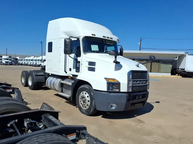 2020 MACK TRUCKS, INC. ANTHEM 64T
