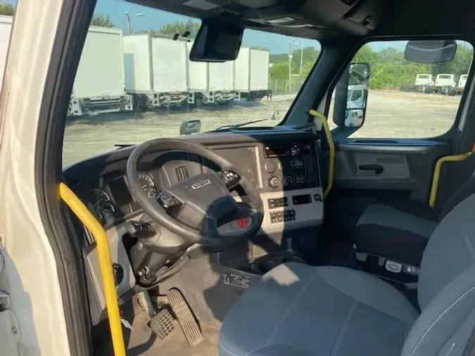 2021 Freightliner Cascadia