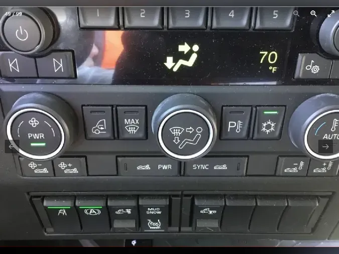 2026 VOLVO VNL64T860