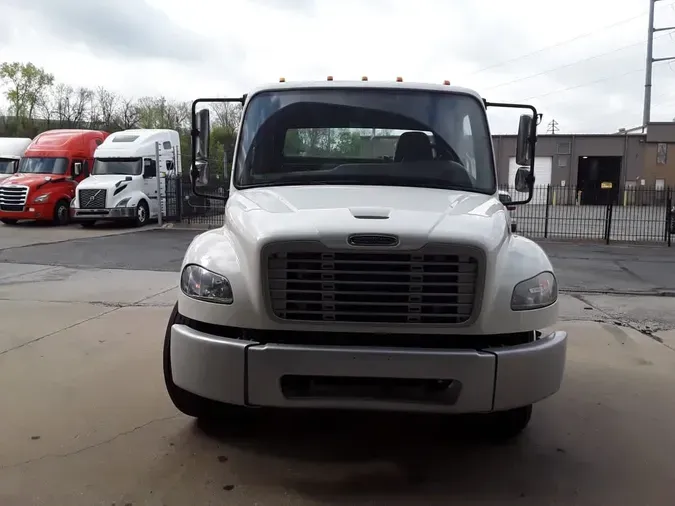 2020 FREIGHTLINER/MERCEDES M2 106