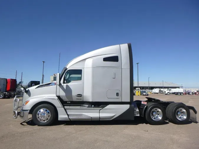 2023 Kenworth T680