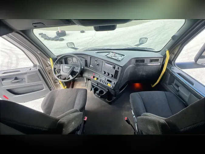 2025 Freightliner Cascadia 126