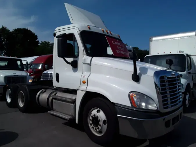 2019 FREIGHTLINER/MERCEDES CASCADIA 125