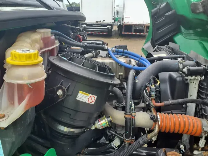 2020 FREIGHTLINER/MERCEDES M2 1066e724b520eb791ab1786f7d60c954372