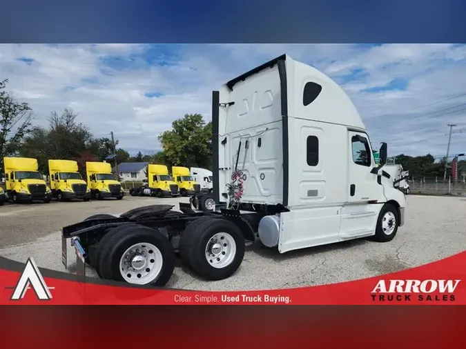 2020 FREIGHTLINER CASCADEVO1