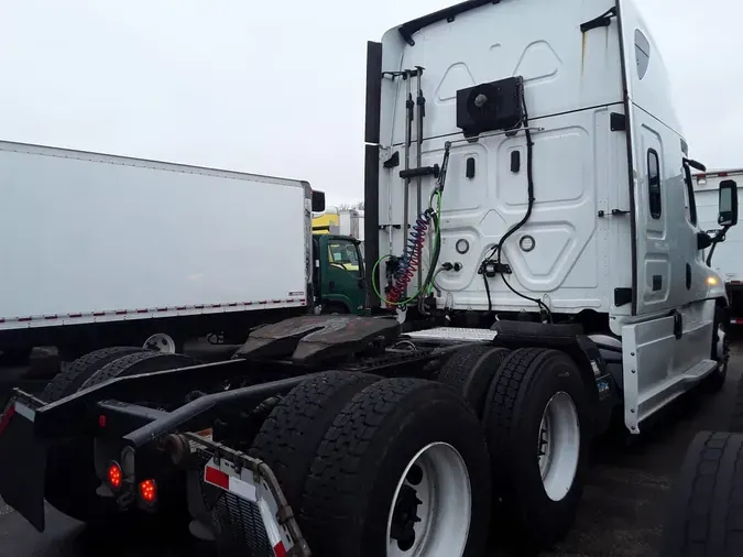 2020 FREIGHTLINER/MERCEDES CASCADIA 125