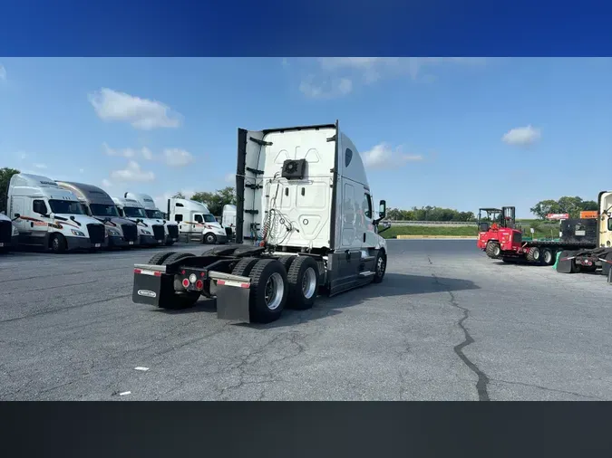 2023 Freightliner Cascadia 1266e76cf07c036a5f0f55938fd2fb33fa1