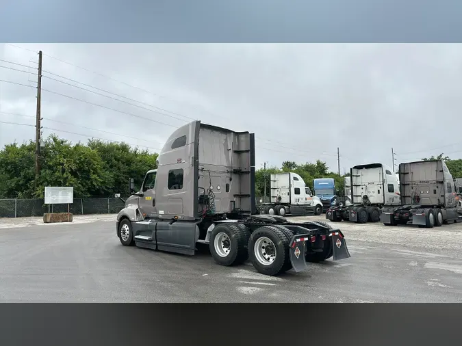 2022 International LT