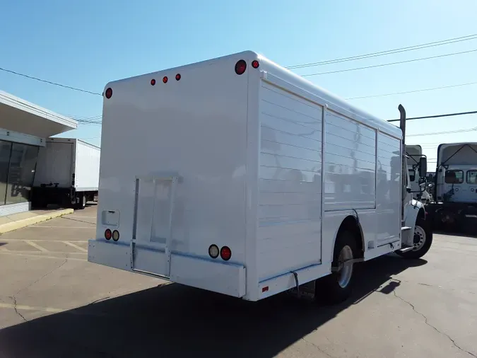 2015 FREIGHTLINER/MERCEDES M2 106