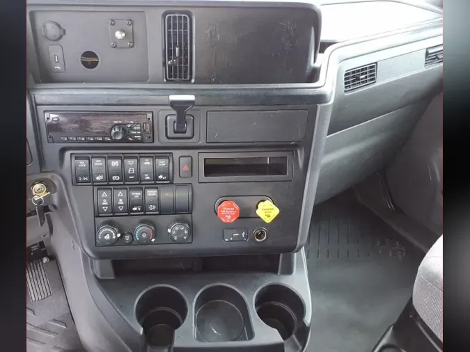 2020 NAVISTAR INTERNATIONAL LT625 SLPR CAB