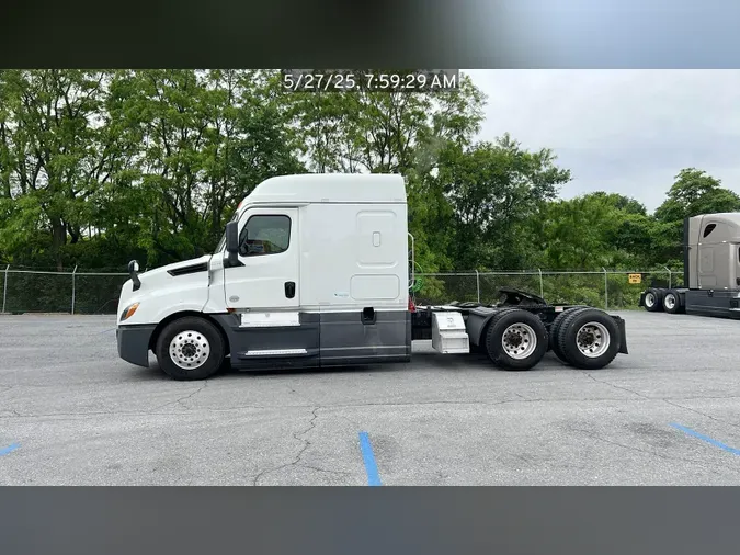 2020 Freightliner Cascadia