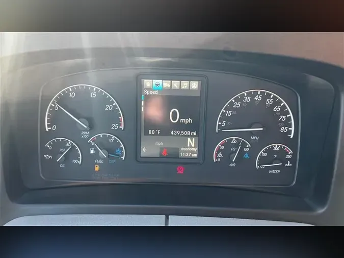 2021 FREIGHTLINER CA126