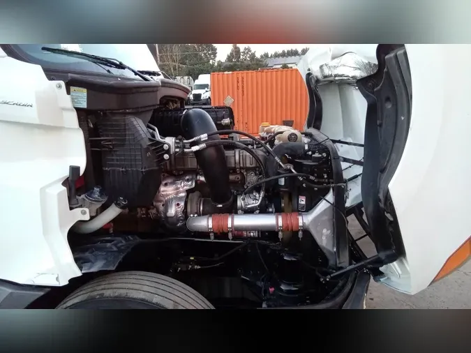 2020 Freightliner Cascadia 126